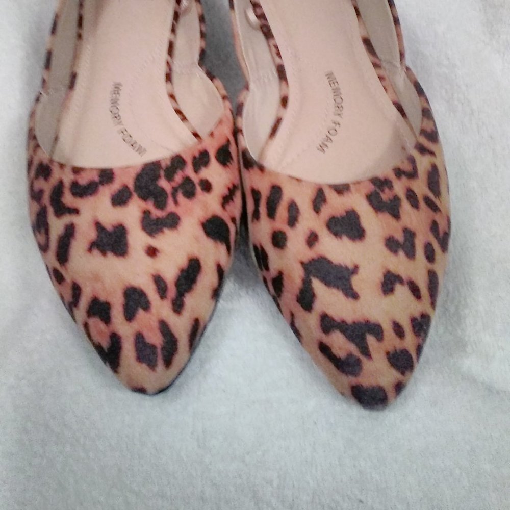 Time & Tru  Branded Cheetah Print Flats 7M